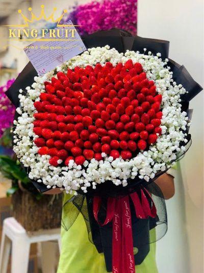 Bó hoa dâu tây - Trọn yêu thương