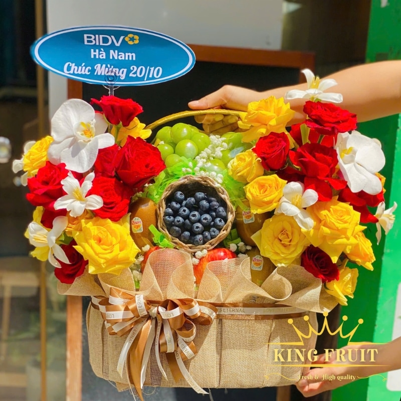 giỏ trái cây nhập khẩu thăm bệnh Vinmec