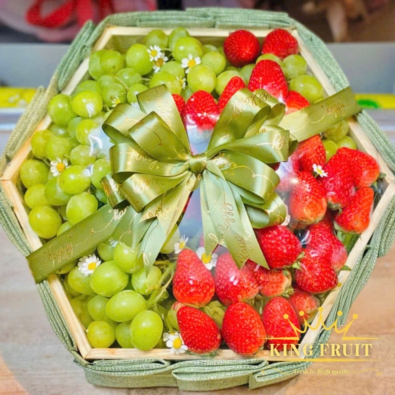 giỏ trái cây nhập khẩu thăm bệnh Vinmec