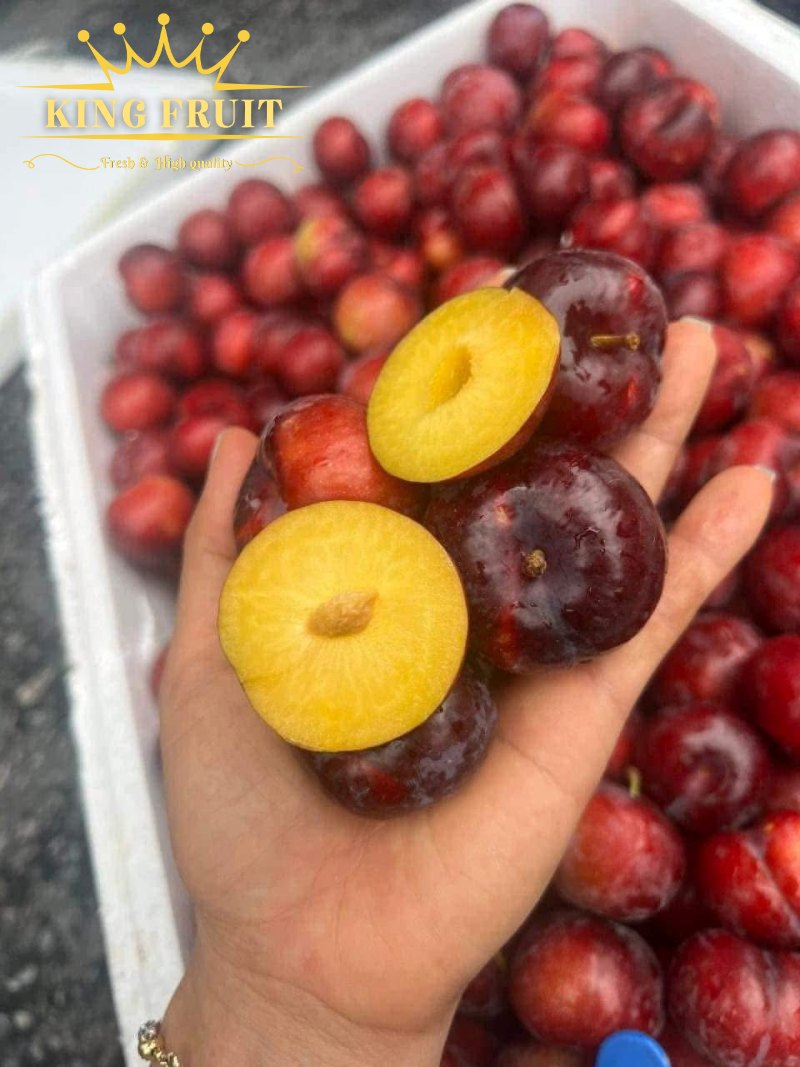 Mận cherry ruột vàng