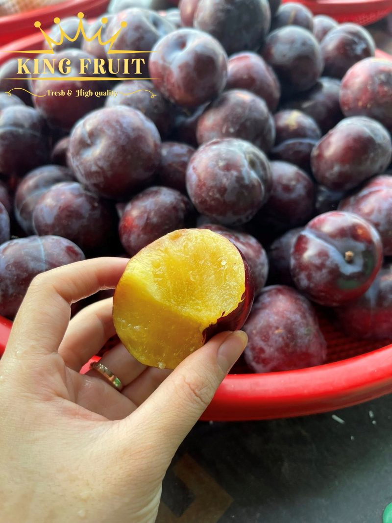 Mận Úc ruột vàng