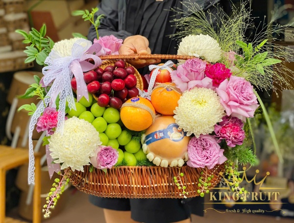 Giỏ trái cây sinh nhật - Duyên thầm toả sáng